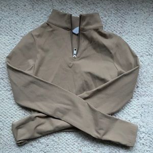 NWOT balance athletica beige refine crop zip